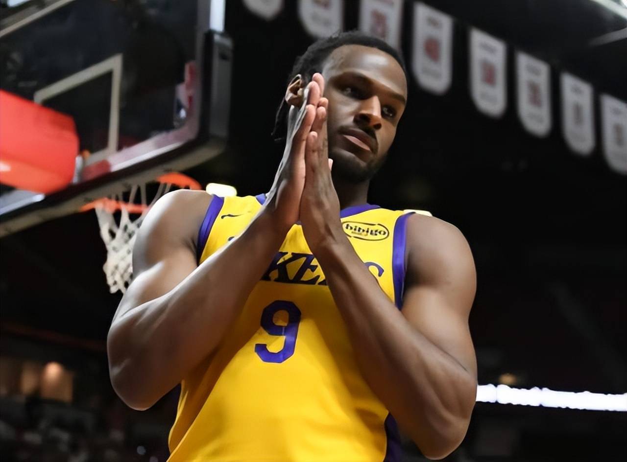 牛！牛！Woj：洛杉矶湖人追逐篮网前锋卡梅隆-约翰逊争夺战