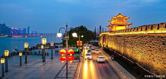 襄阳行必去的十大景点，襄阳牛肉面让你的旅程更加美味