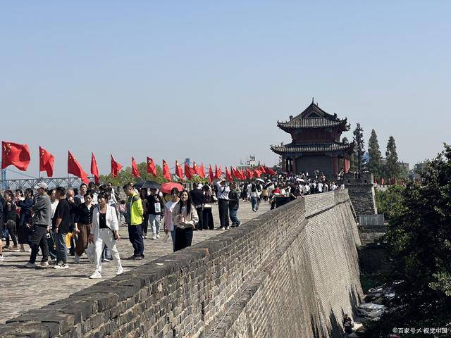 襄阳行必去的十大景点，襄阳牛肉面让你的旅程更加美味