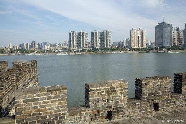襄阳行必去的十大景点，襄阳牛肉面让你的旅程更加美味
