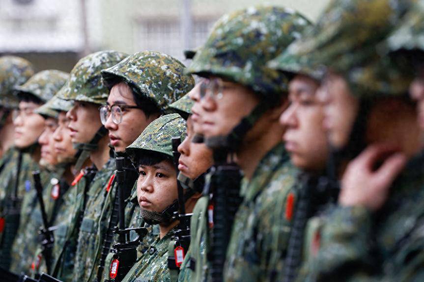 全民皆兵？台当局想让所有适龄女性参军！大陆：早晚要来收了你们